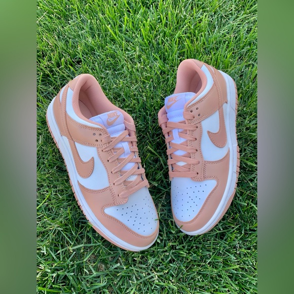 Nike dunk low “Rose Whisper” size 7 Women’s - Picture 9 of 9